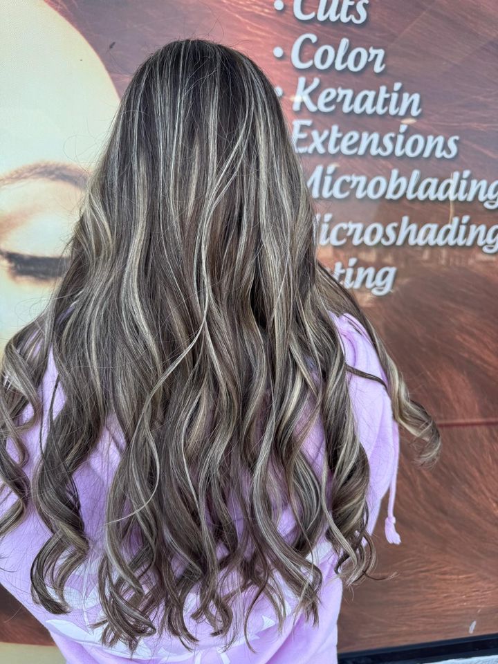 Long wavy hair with ash highlights