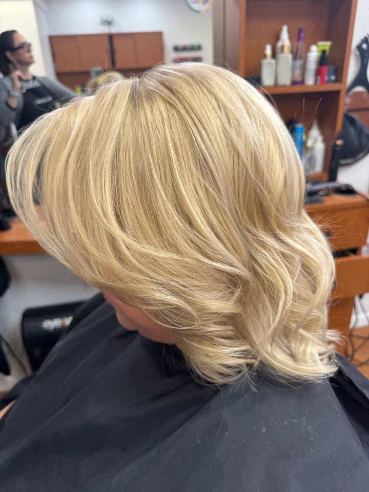 Platinum blonde layered cut