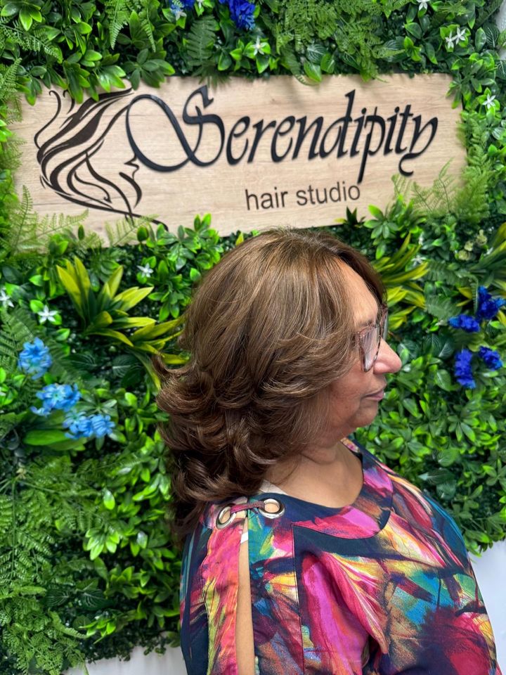 Bouncy layered blowout by the Serendipity sign
